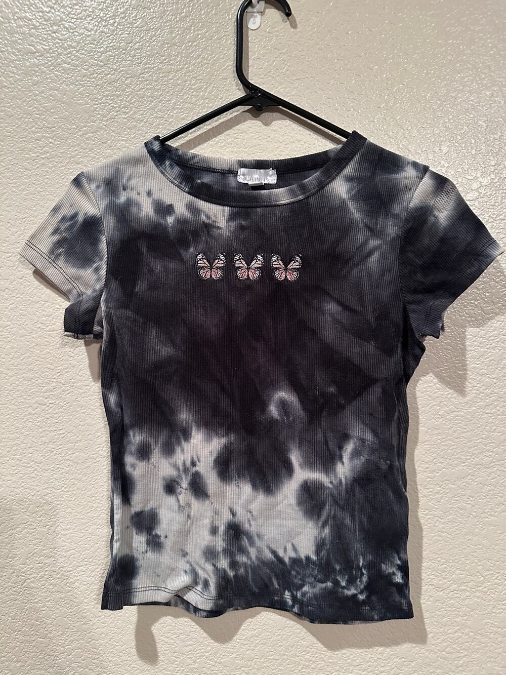Belle Tweed Butterfly Black n Grey Tie Dye Cropped Tee L